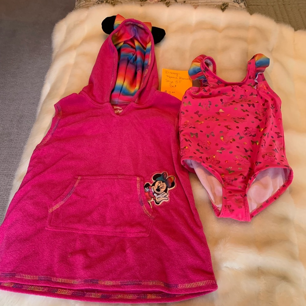 Disney - Minnie Mouse 1 piece Swimsuit and Terry Cloth Cover up